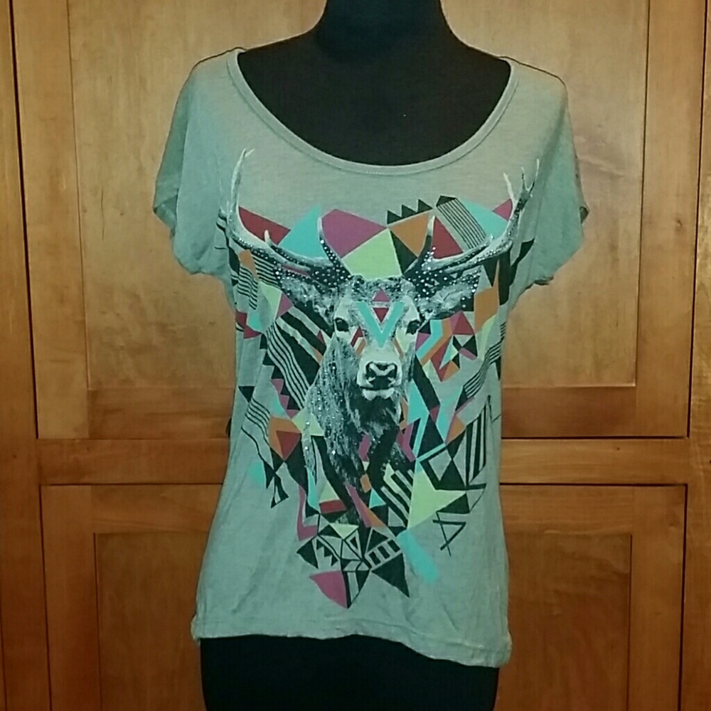 New The Classic Deer Buck Tshirt Small